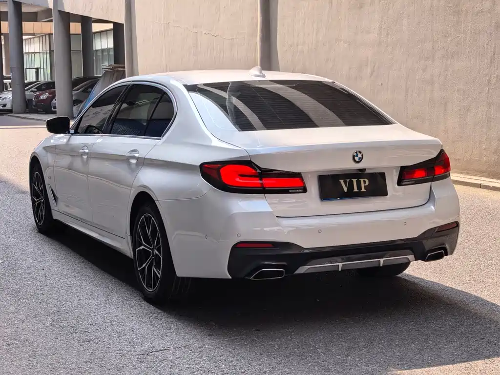 BMW 5 Series 2023