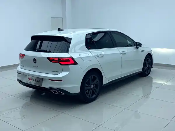 Volkswagen Golf 2023