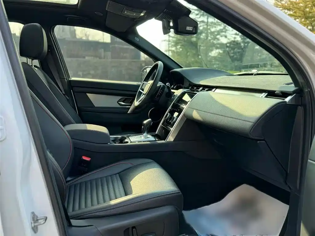 Land Rover Discovery Sport 2022 — фото 13