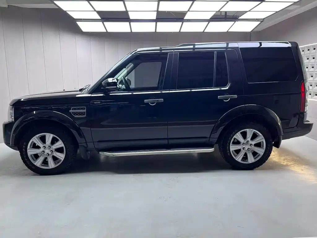 Land Rover Discovery 2016 — фото 2