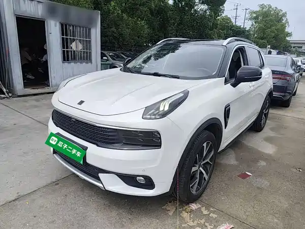 Lynk & Co 01 EM-P 2019