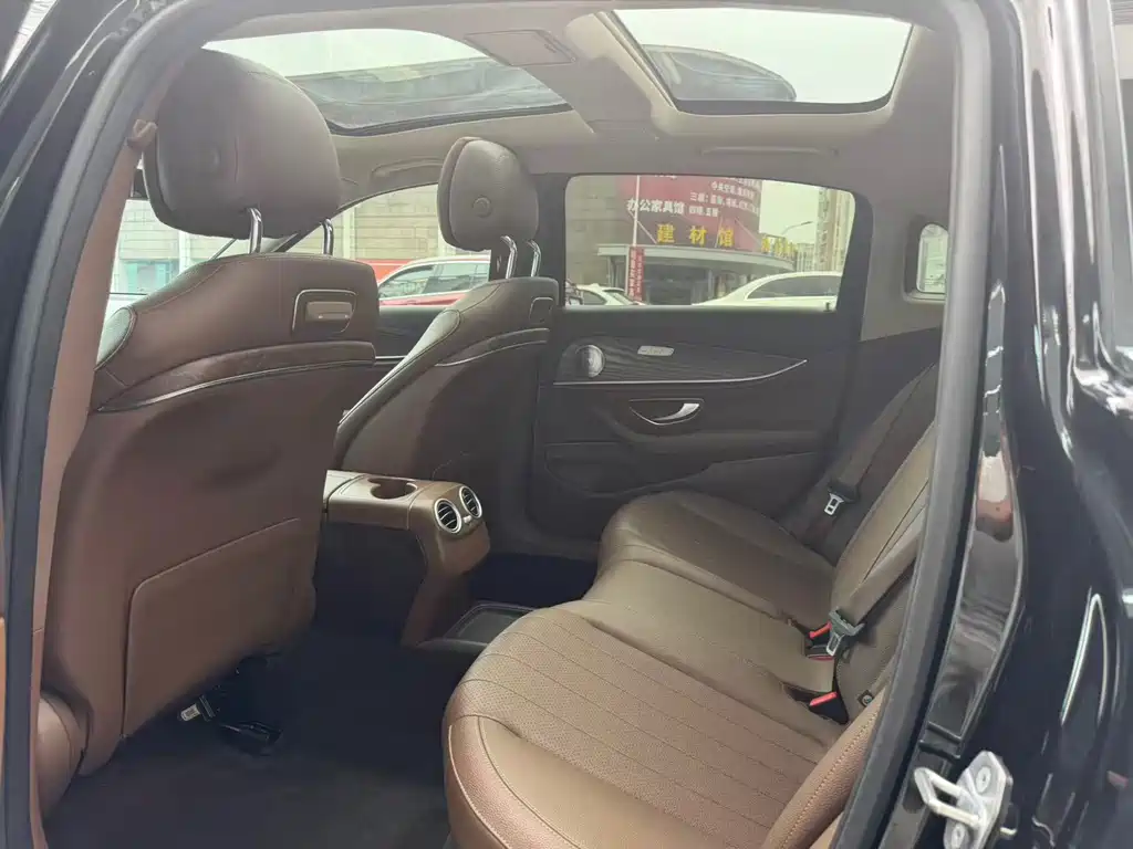 Mercedes-Benz E-Class 2019