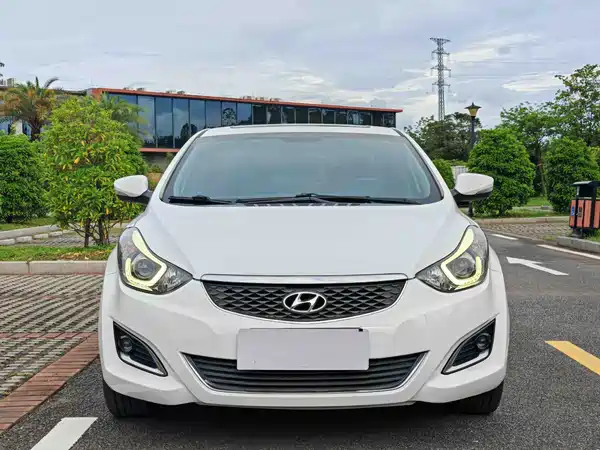 Hyundai Elantra Langdong 2016