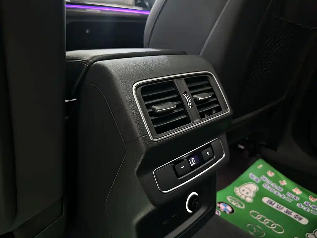 Audi Q5L Sportback 2022 — фото 13