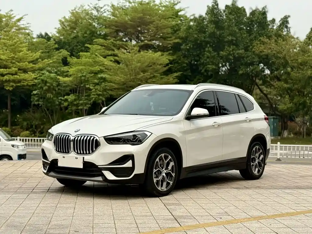 BMW X1 2020 — фото 1