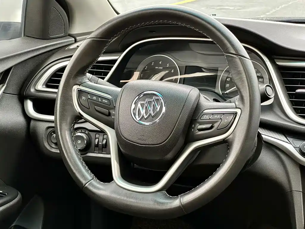 Buick Excelle 2019 — фото 9