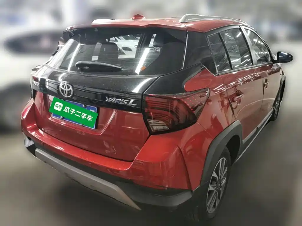 Toyota Yaris L 2021 — фото 10
