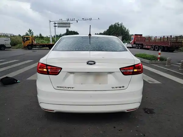 Ford Escort 2018