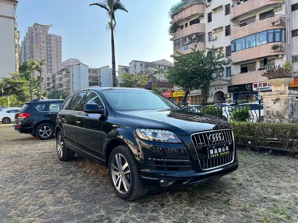 Audi Q7 2011