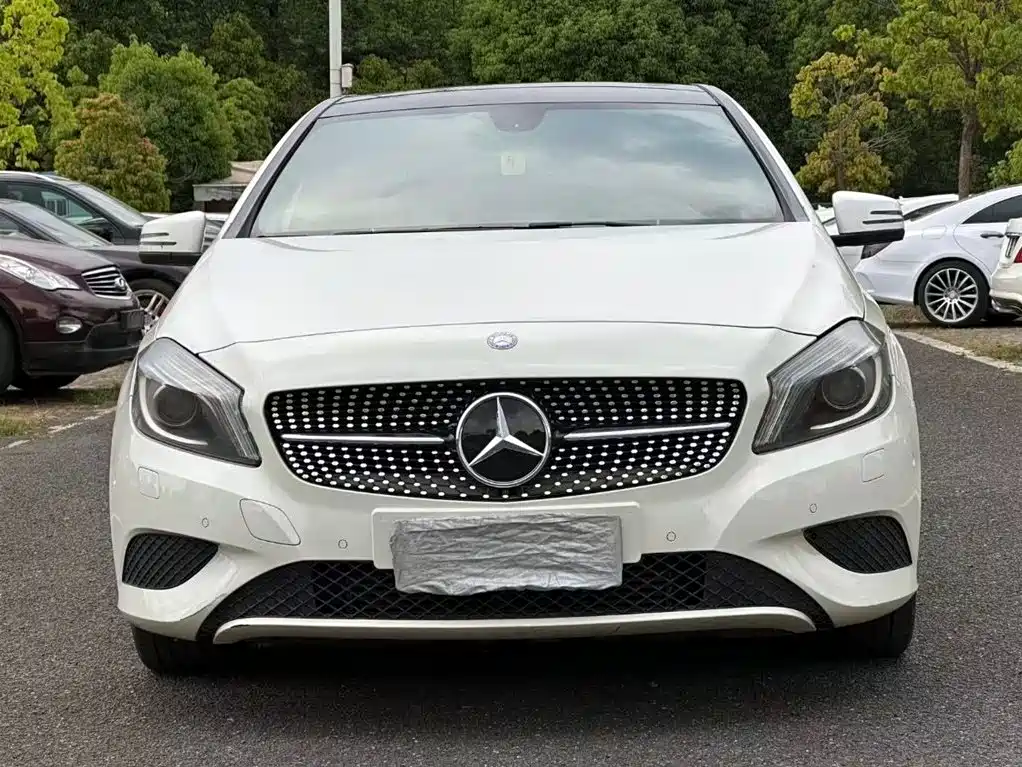 Mercedes-Benz A-Class 2016 — фото 2