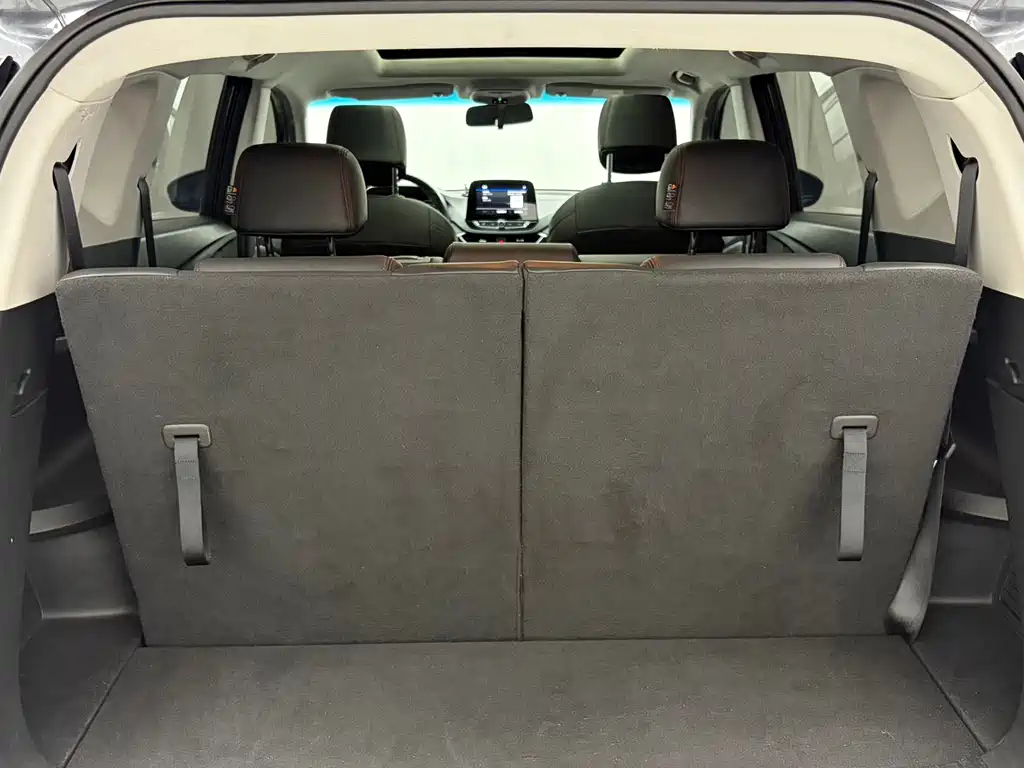 Chevrolet Orlando 2023 — фото 15