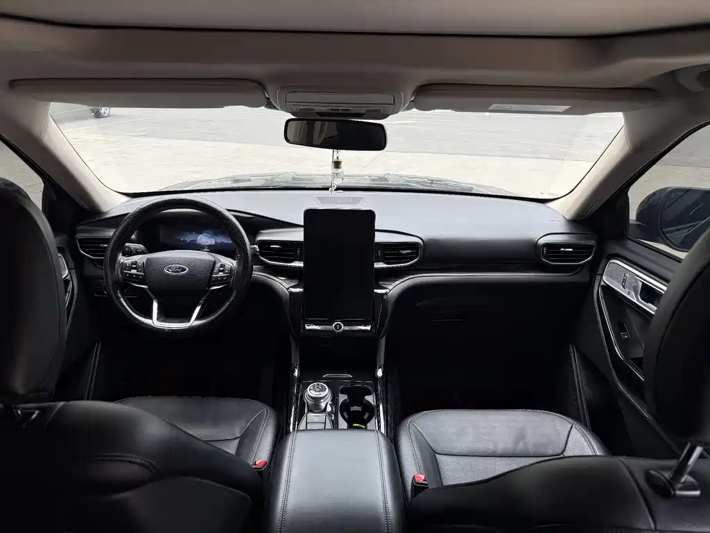 Ford Explorer 2021