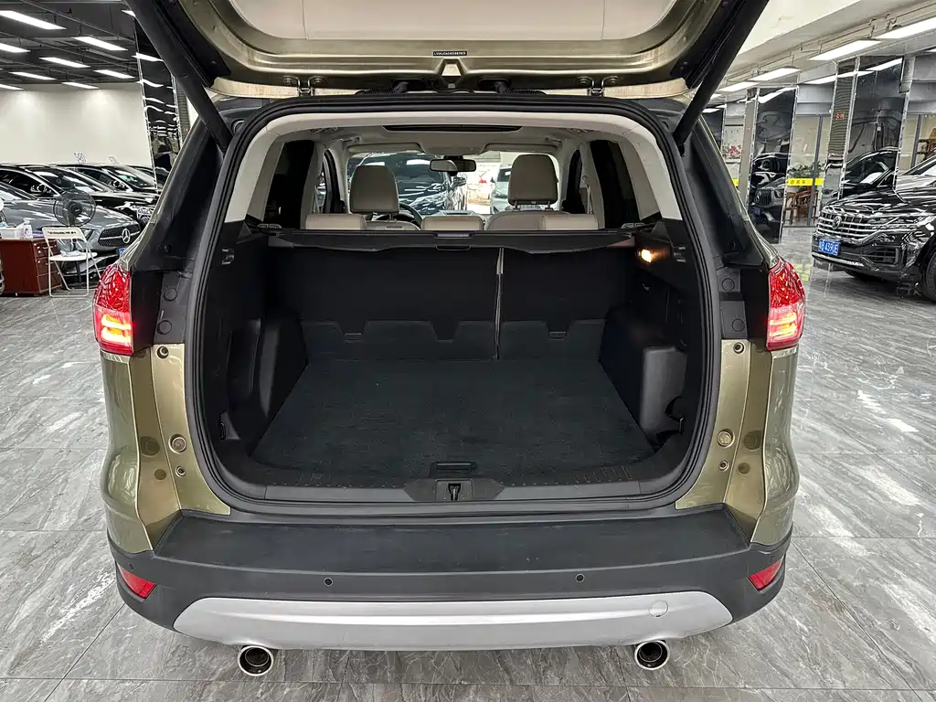 Ford Kuga 2014 — фото 13