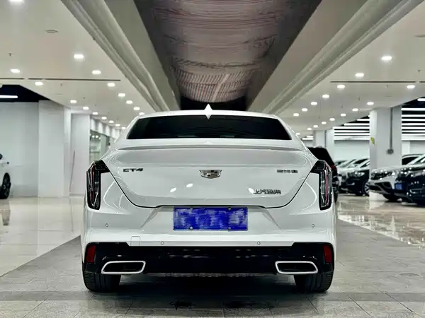 Cadillac CT4 2021
