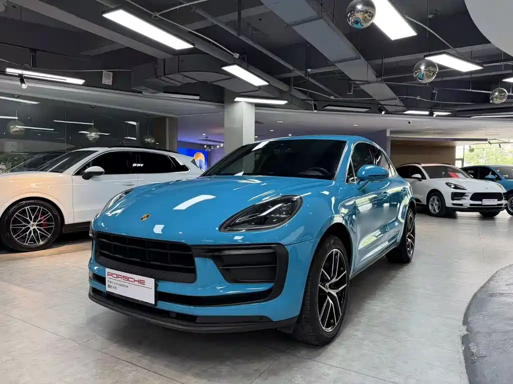 Porsche Macan 2022 — фото 1