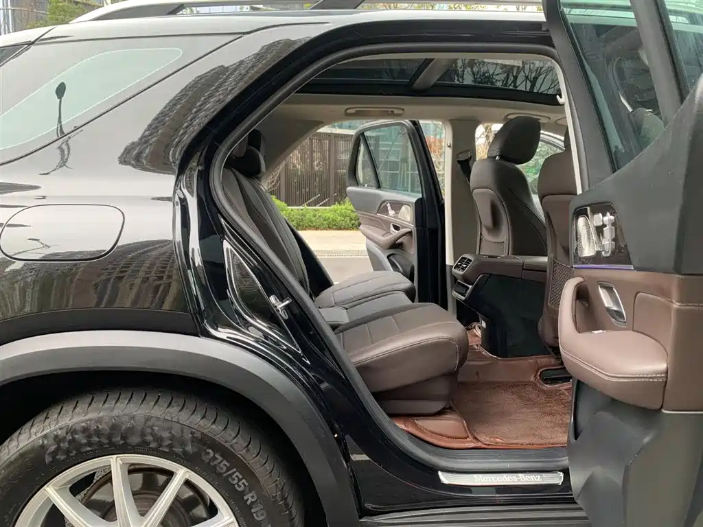 Mercedes-Benz GLE 2021 — фото 11