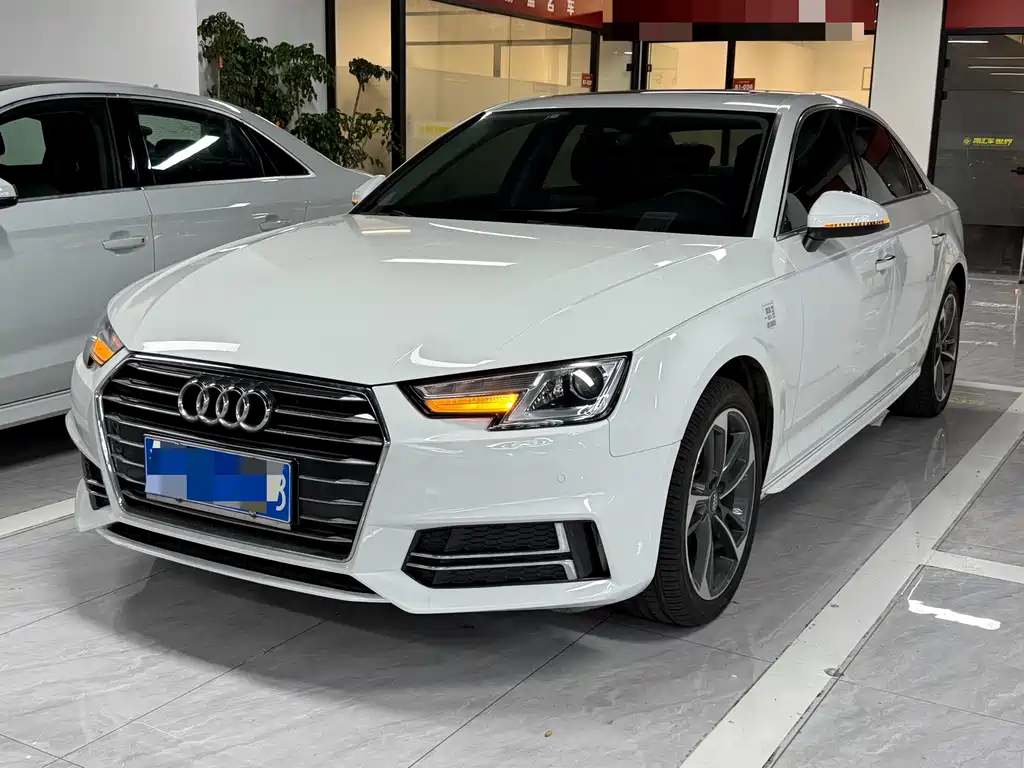 Audi A4L 2019