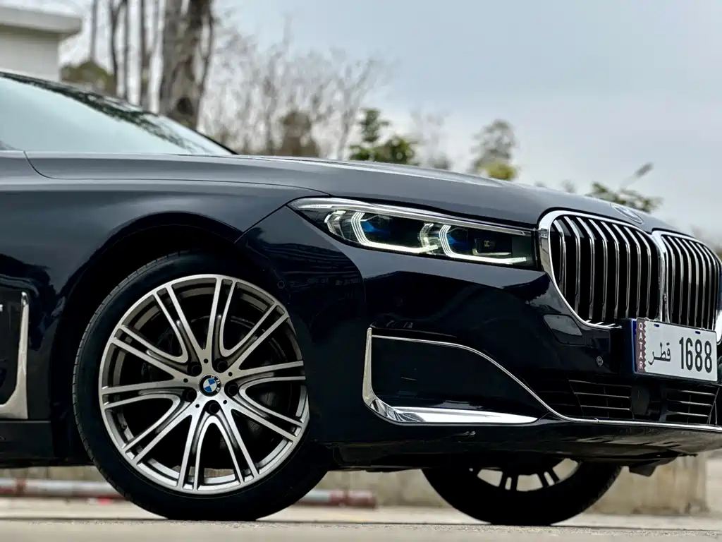 BMW 7 Series 2025 — фото 9