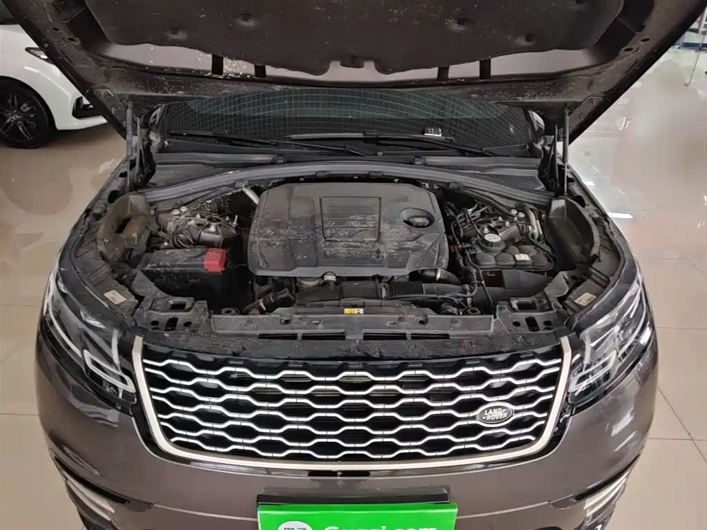 Land Rover Velar 2023 — фото 16