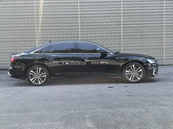 Audi A6L 2023