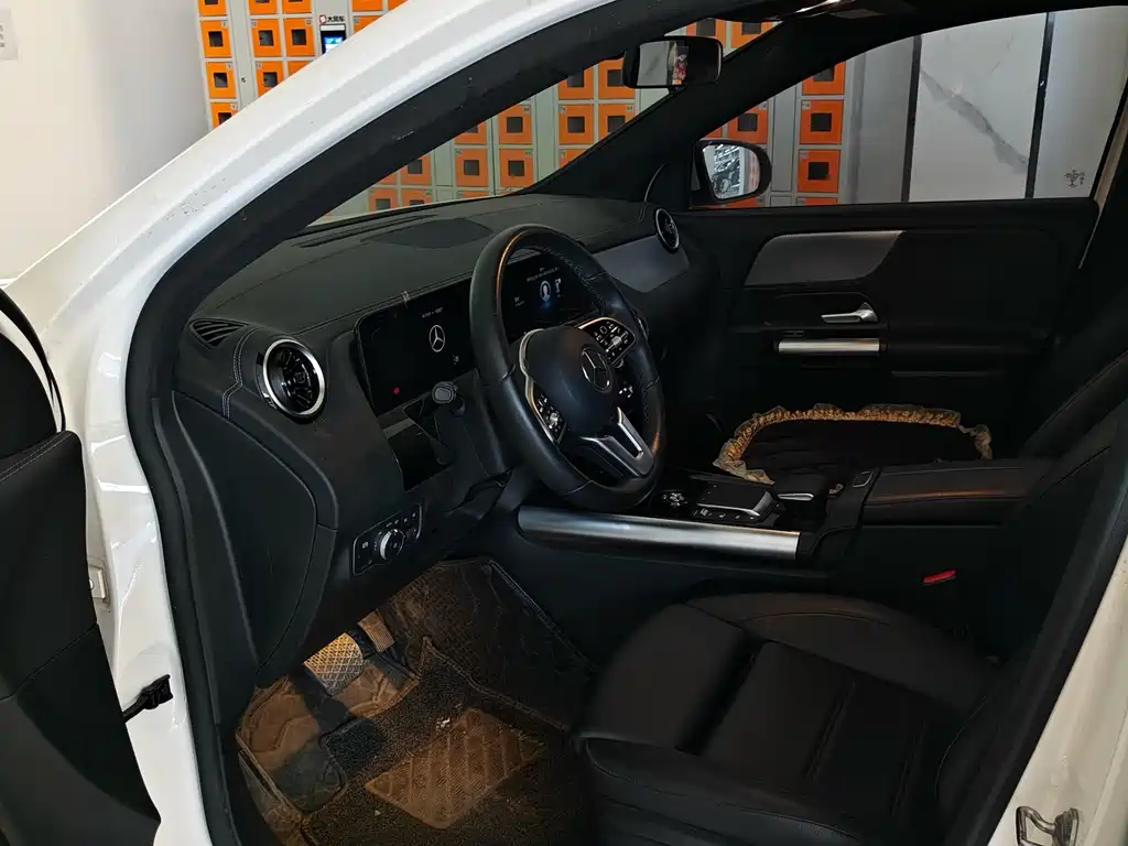 Mercedes-Benz GLA 2021