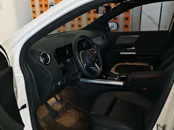 Mercedes-Benz GLA 2021