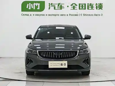 Geely Emgrand 2022