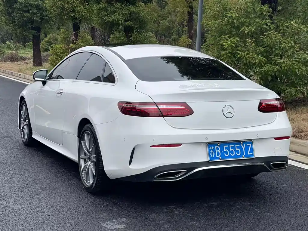 Mercedes-Benz E-Class 2023 — фото 6