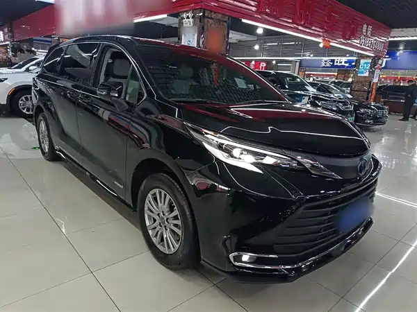 Toyota Sienna 2021
