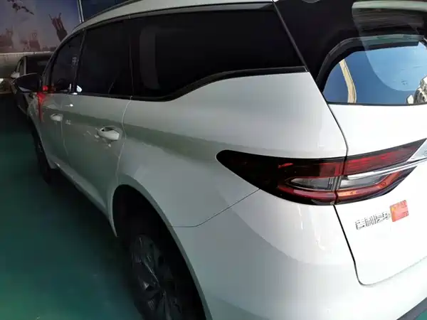 Geely Jiaji 2021