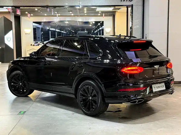 Bentley Bentayga 2021