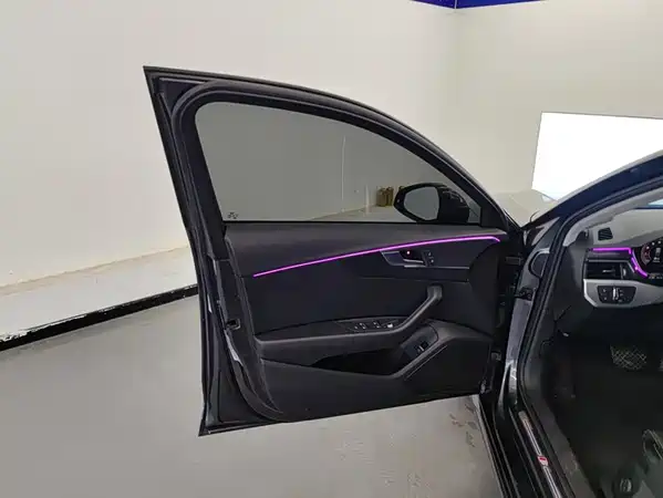 Audi A4L 2021