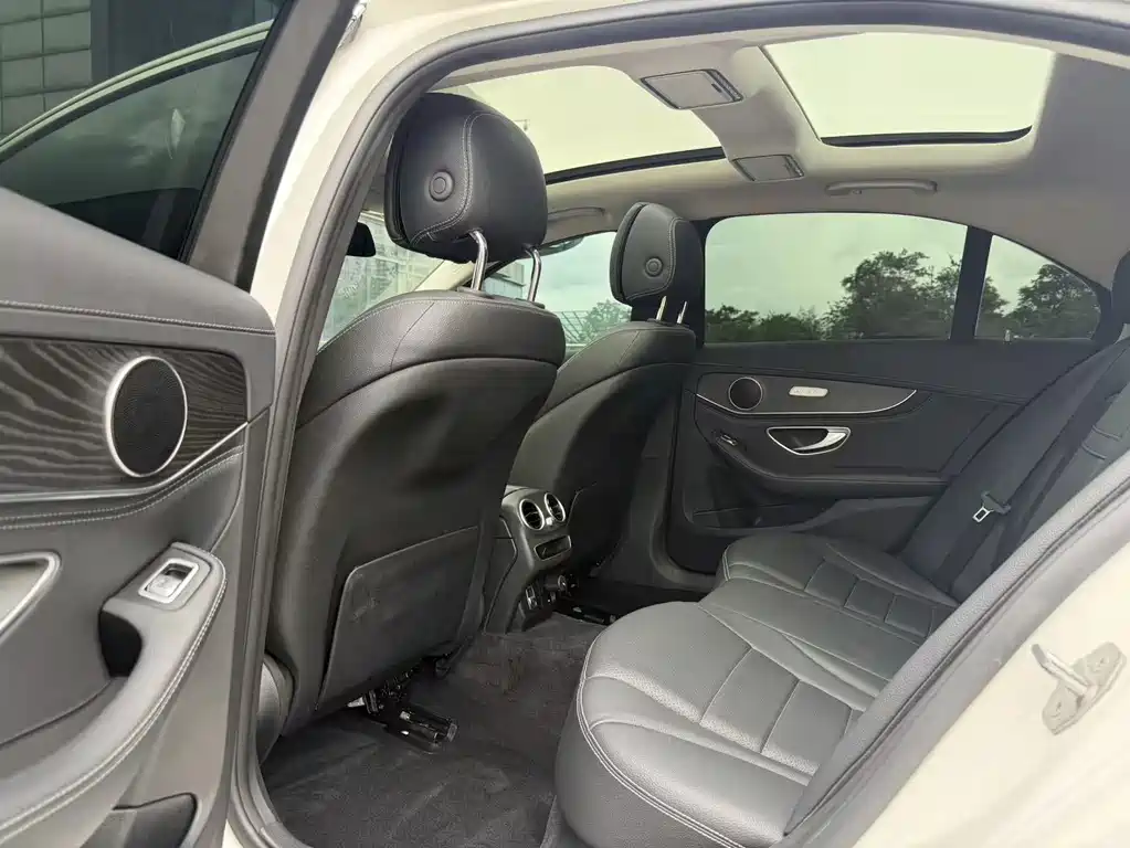 Mercedes-Benz C-Class 2020