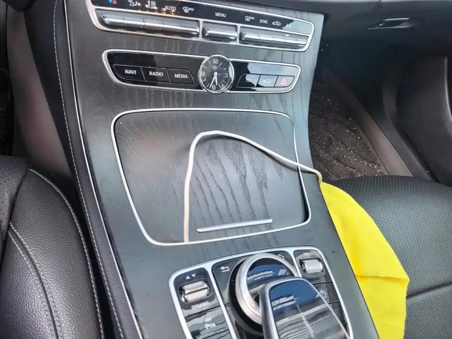 Mercedes-Benz E-Class 2018 — фото 16