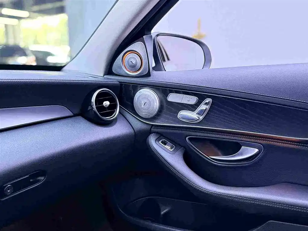 Mercedes-Benz C-Class 2016 — фото 11