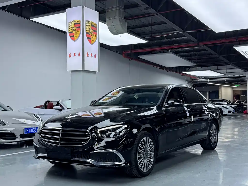 Mercedes-Benz E-Class 2023 — фото 1