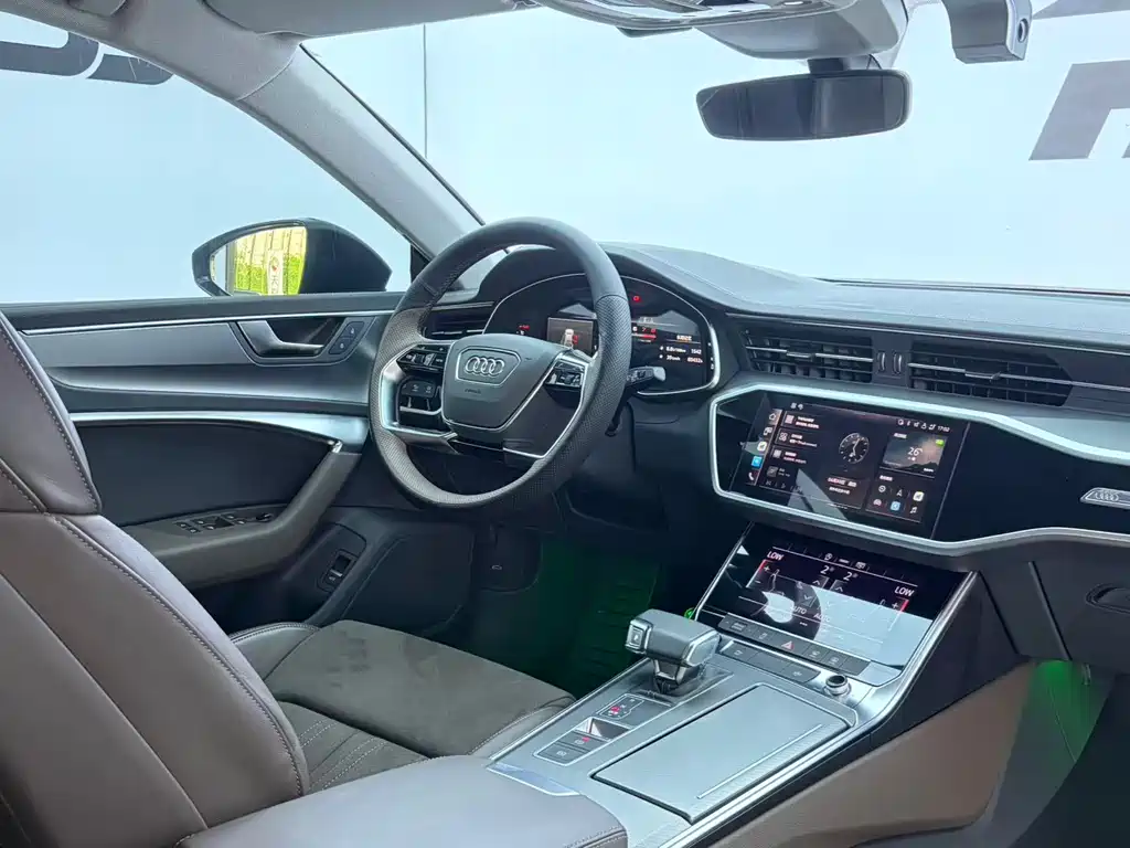 Audi A7L 2024 — фото 22