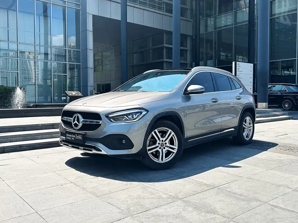 Mercedes-Benz GLA 2023