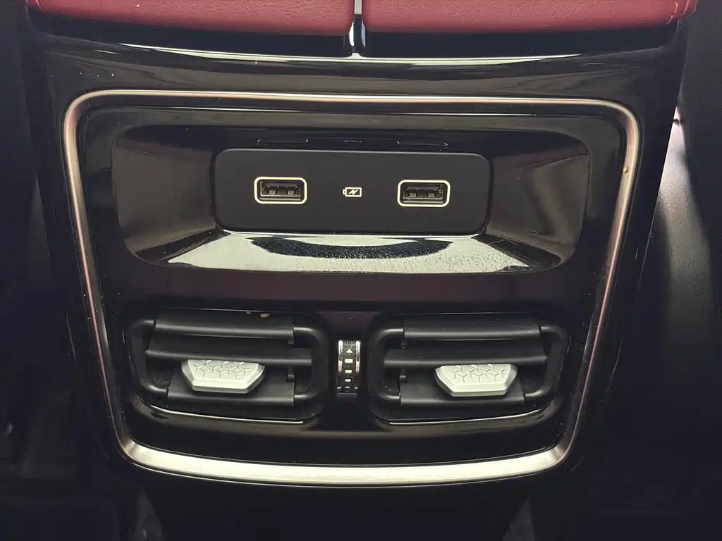 Jetour X70 PLUS 2023 — фото 19