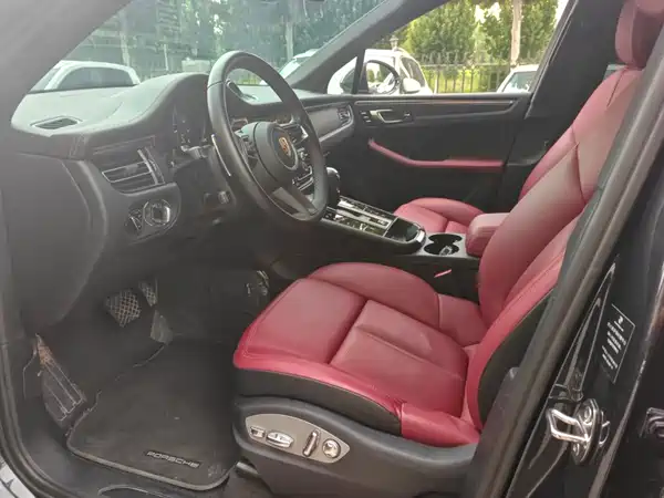 Porsche Macan 2022