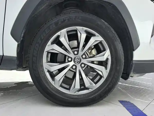 Toyota RAV4 2023