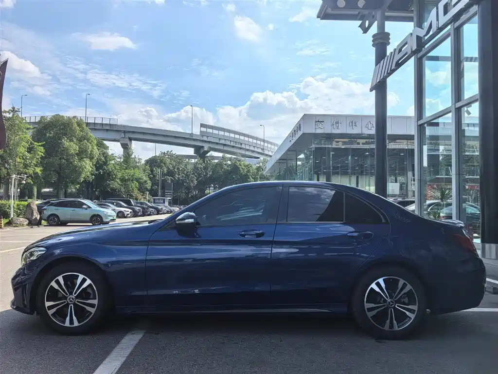 Mercedes-Benz C-Class 2019