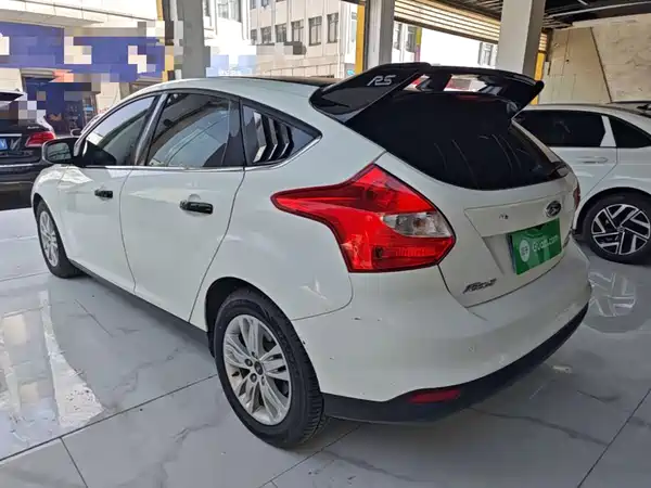 Ford Focus 2014