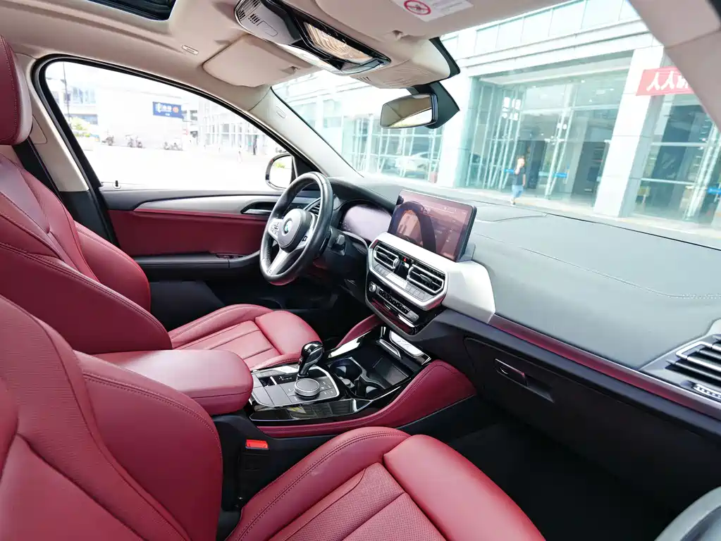 BMW X4 2022 — фото 13