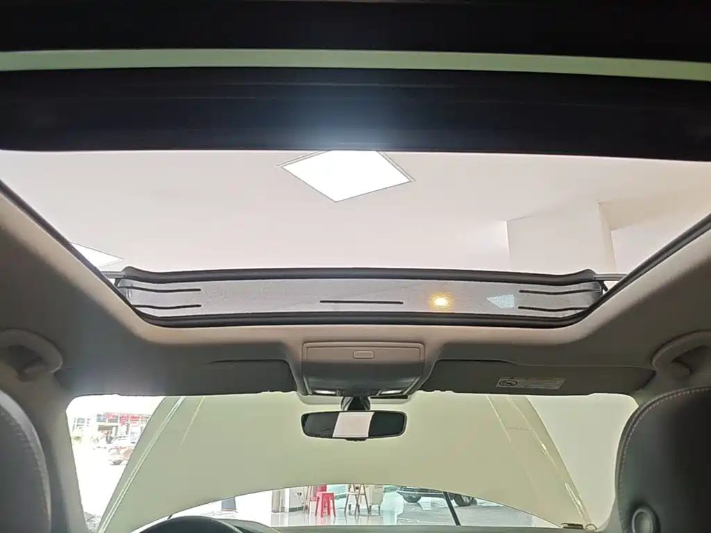 Volkswagen Tiguan L 2021 — фото 18