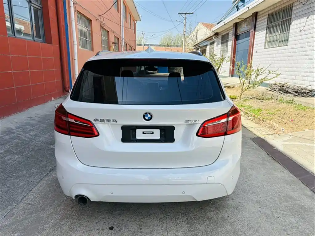 BMW 2 Series Active Tourer 2019 — фото 6