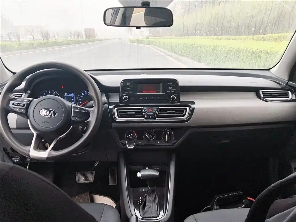 Kia Forte 2021 — фото 10