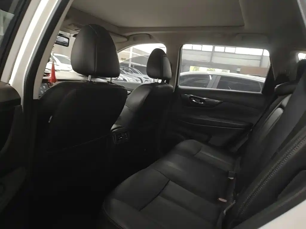 Nissan X-Trail 2015 — фото 17