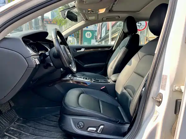 Audi A4L 2015
