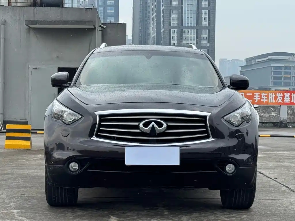 Infiniti QX70 2014 — фото 2